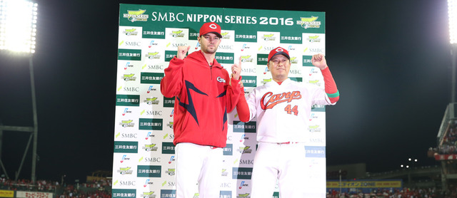 広島_日ハム_日本シリーズ第1戦_ヒロイン