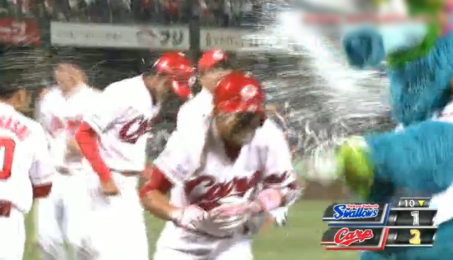 広島ヤクルト8回戦_11