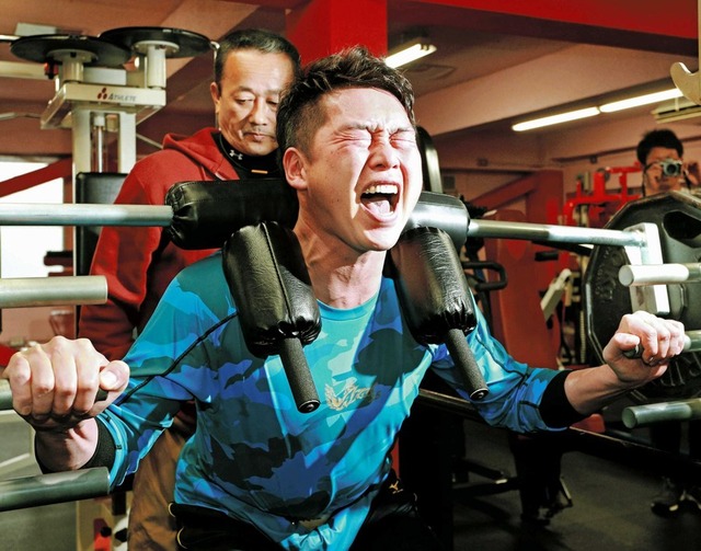 新井貴浩スクワット240kg