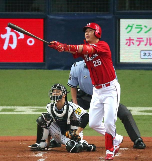 新井さん3打席連続安打