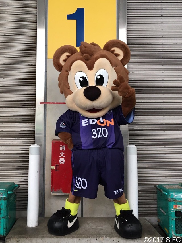 サンチェ_カープ_サンフレッチェ_W優勝_02