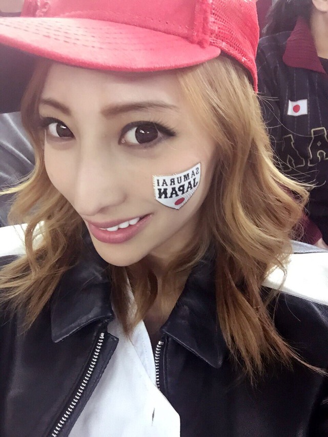 加藤紗里_カープ女子02