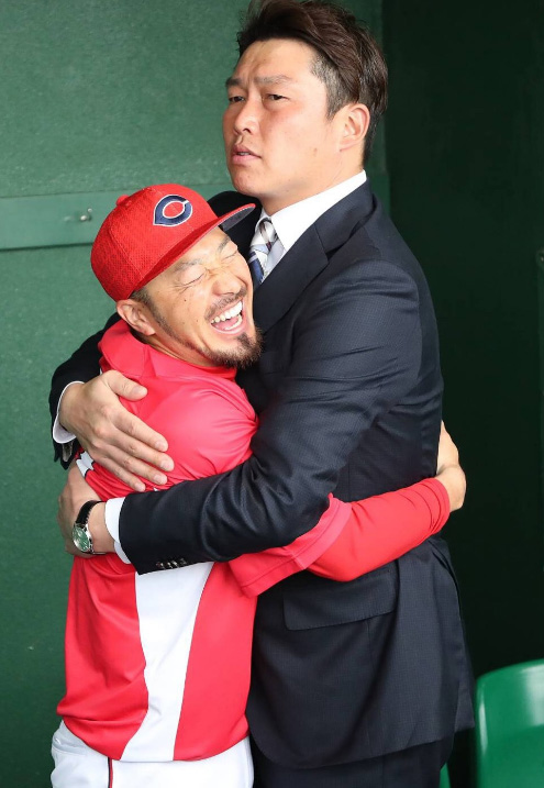 新井貴浩とかいうカープファンに絶大な人気を持つ男