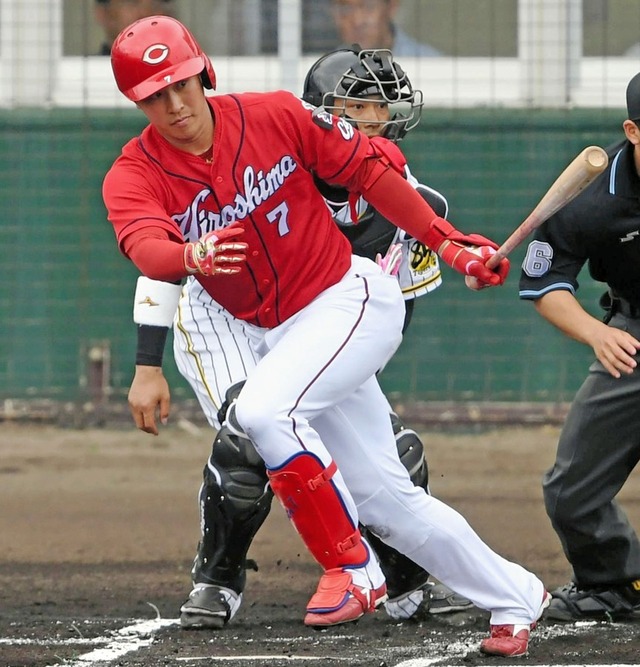 堂林翔太3安打猛打賞広島阪神練習試合