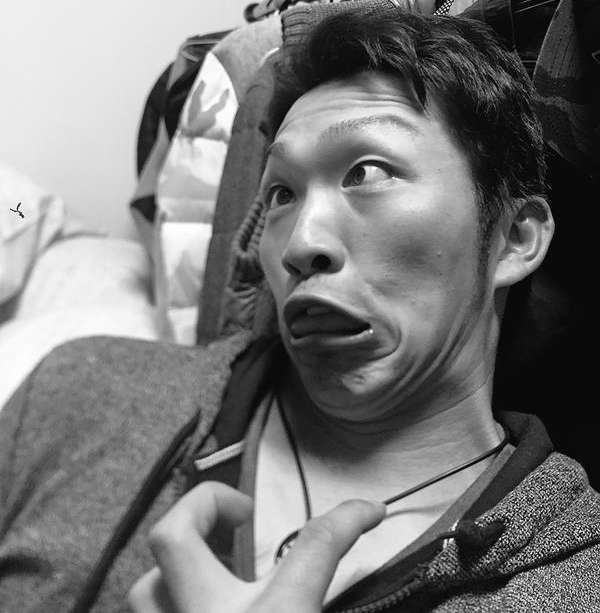 鈴木誠也_変顔