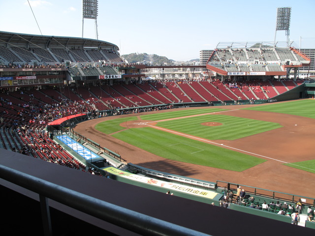 マツダスタジアム_サッカー_02