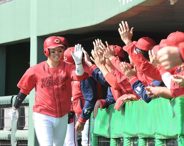 カープ小園オープン戦1号ホームラン＆猛打賞