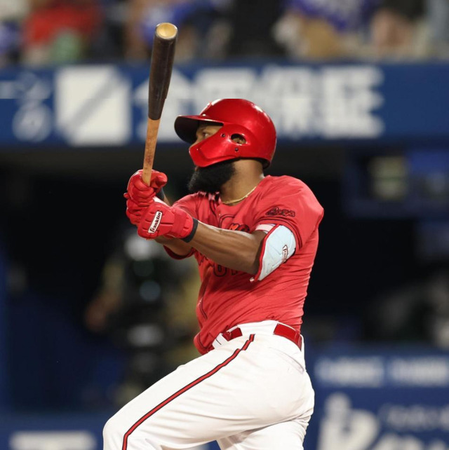 ファビアン5安打