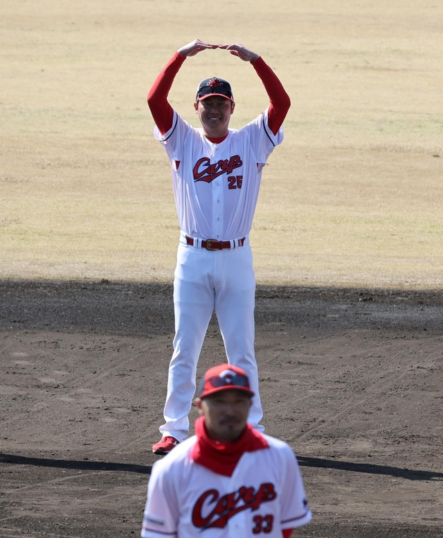 カープ菊池が新井監督へお願い胴上げダイエット2