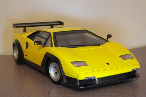 countach-il-f2