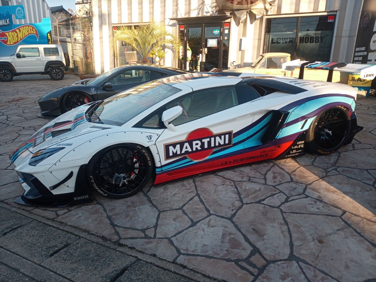 リバティーウォーク LB-WORKS ランボルギーニ アヴェンタドール