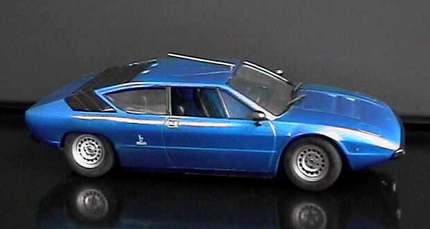 LS 1/24 ランボルギーニウラッコP300 完成 : carrozzeria PASSIONE