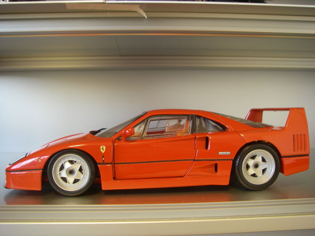1/18 マテル フェラーリF40 スーパーエリート？ : carrozzeria