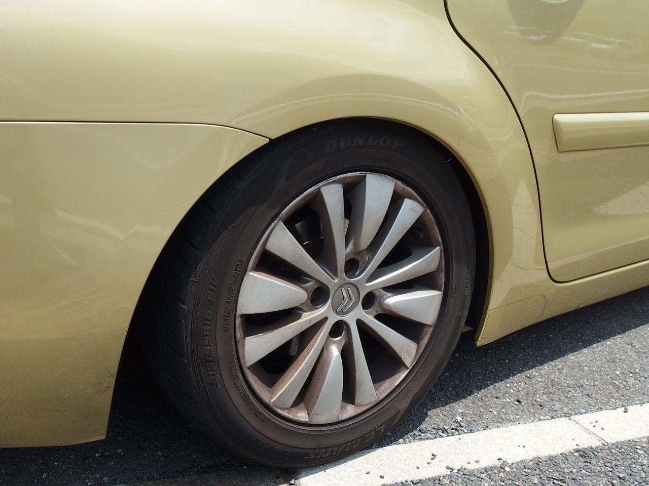 シトロエンc4ピカソエアサスベローズ交換の巻 １人で年商2億を目指す車屋のblog