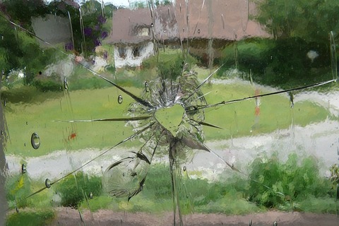 glass-423551_640