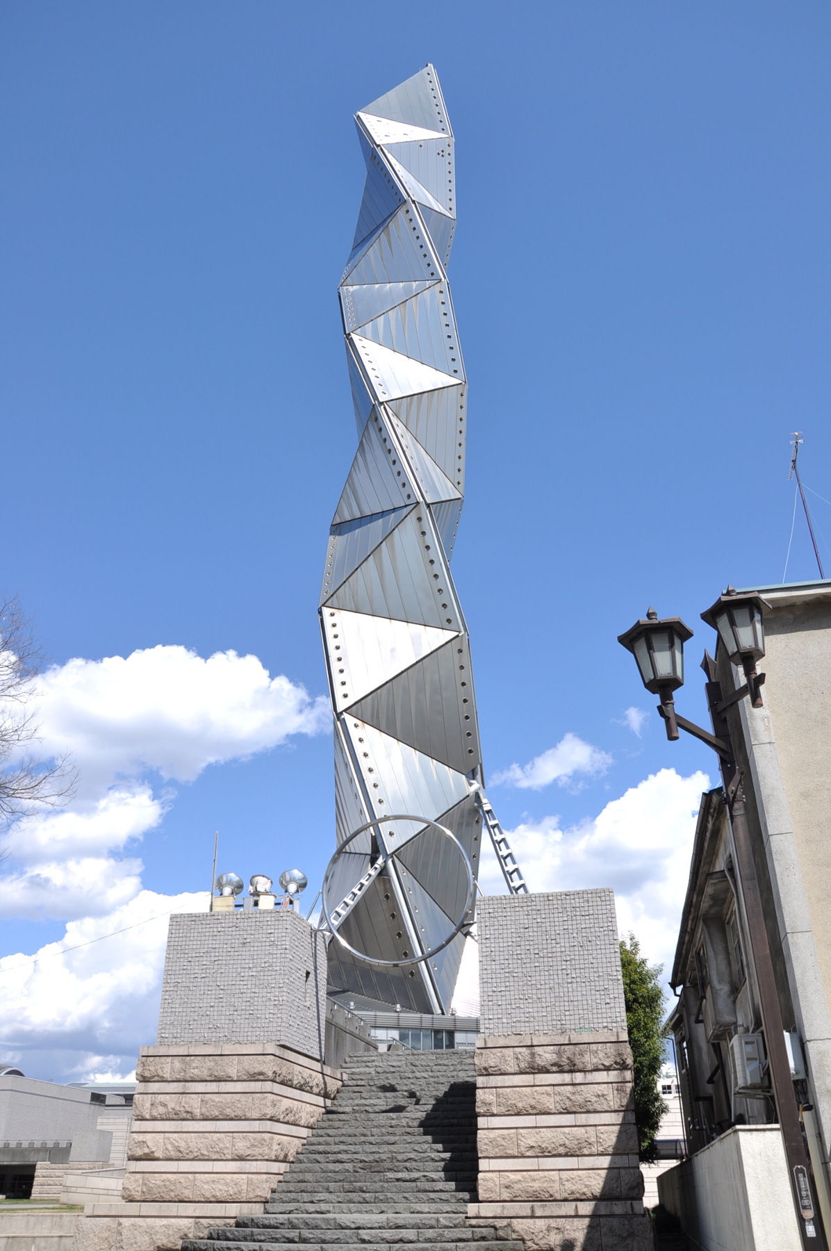 3 25茨城に行って来ました その3 水戸芸術館シンボルタワー なびぞうのお城ブログ
