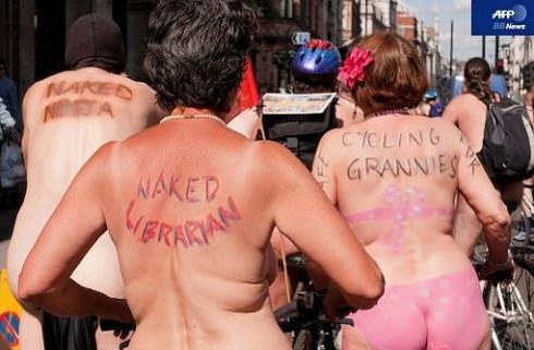 World Naked Bike Ride_07