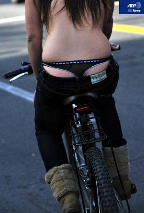 World Naked Bike Ride_14