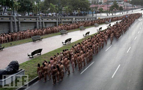 Spencer Tunick 19