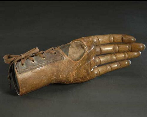 thats_what_prosthetics_looked_like_in_the_past_640_18