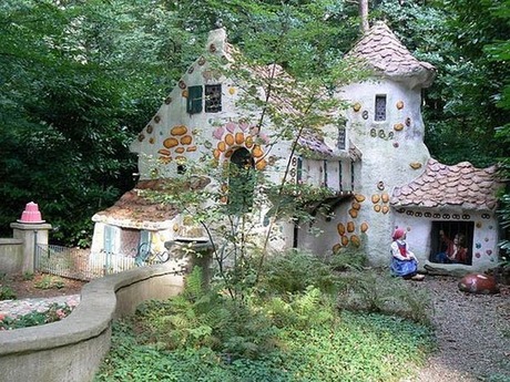 fairytales-houses-03