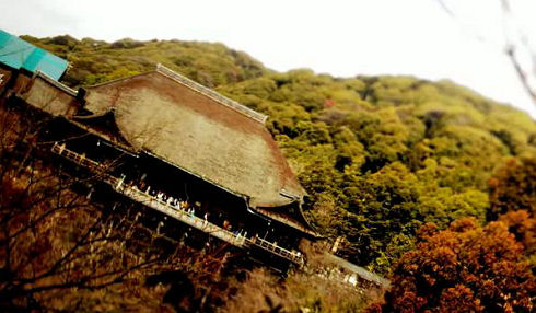 KYOTO tilt shift timelapse