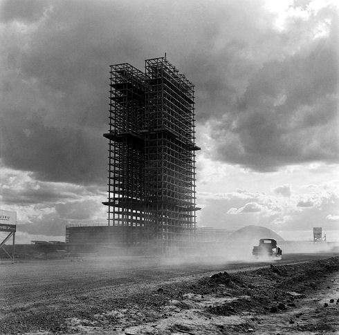 brasilia-construction-Marcel-Gautherot-02