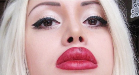 why_so_many_cute_girls_try_to_ruin_their_faces_10a