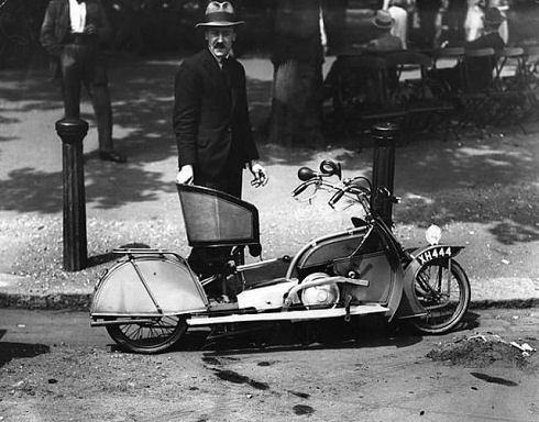 unconventional_retro_vehicles_33