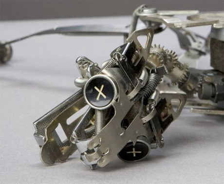 weird-typewriter-sculpture