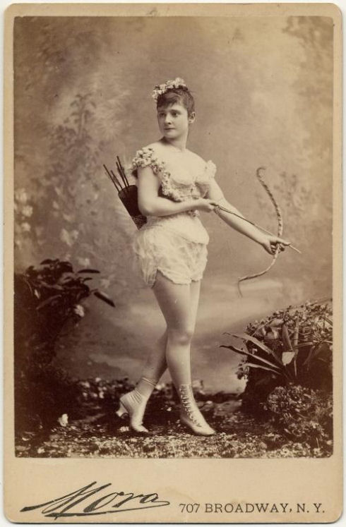 EXOTIC_DANCERS_1890s_08