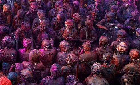 lathmar-holi-in-india-17