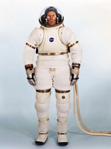 pressure suits 09