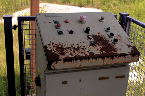 creepy_derelict_six_flags_amusement_park_640_08