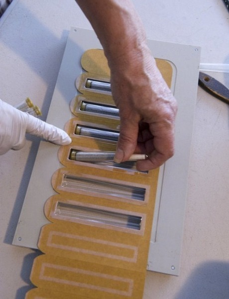 Production-of-marijuana-cigarettes-014
