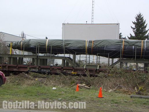 01_godzilla2014_set_pics