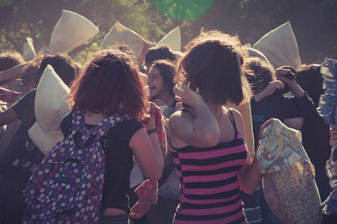 pillow_war_in_buenos_aires_640_01