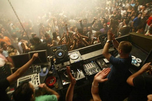 nightclub_24