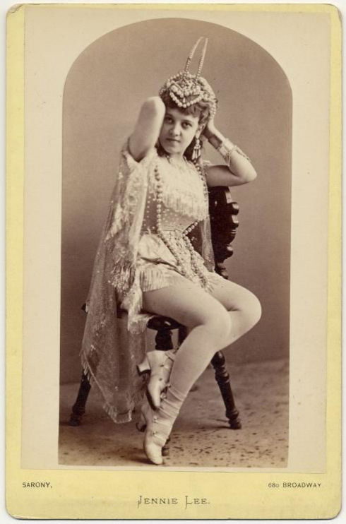EXOTIC_DANCERS_1890s_13
