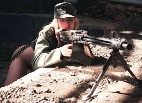 gun and woman_13