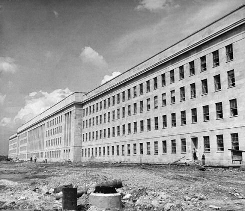 Building the Pentagon 14