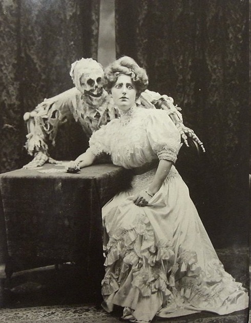 Death and the Lady 03
