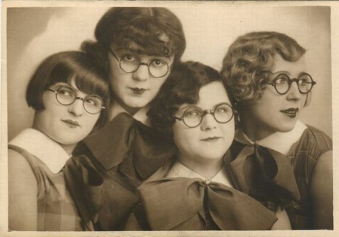 freaky_retro_33