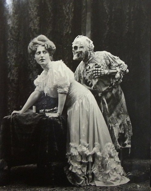 Death and the Lady 06