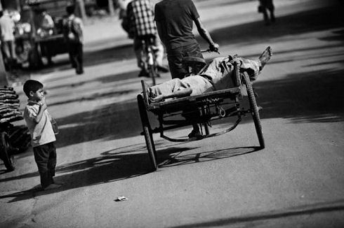 addicts_india_01