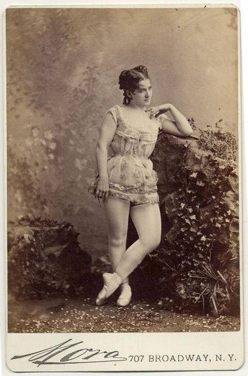 EXOTIC_DANCERS_1890s_22
