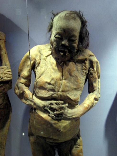 mexicos-mummy-museum_07