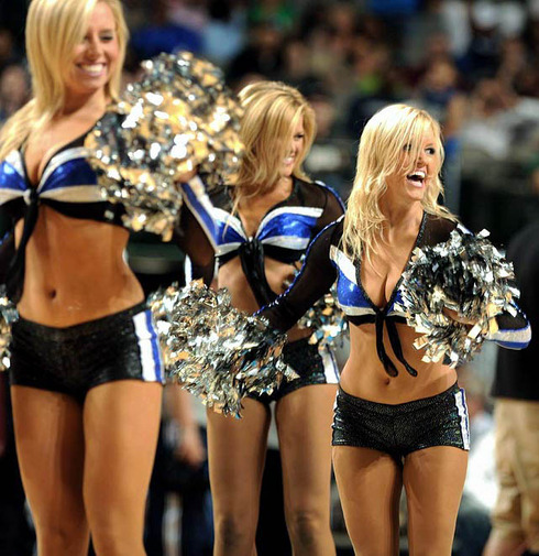 nba-dancers-mavs-dancers-11