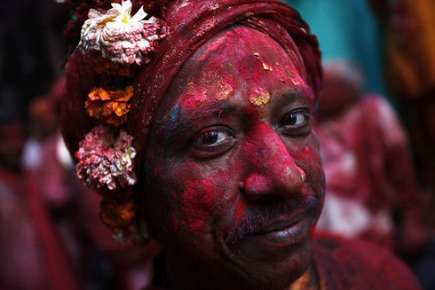 lathmar-holi-in-india-05