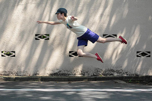 levitation-photo-portraits-by-natsumi-hayashi-12